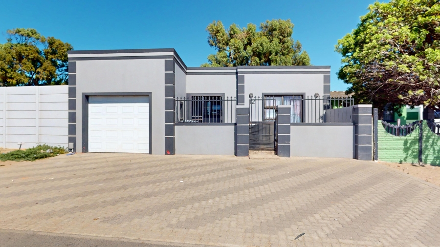 3 Bedroom Property for Sale in Bishop Lavis Western Cape